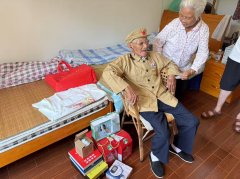 艾视伦<font color='red'>眼镜</font>：以清晰视界